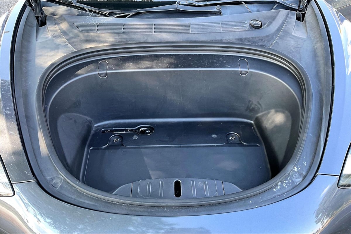 Tesla Model 3 photo 29