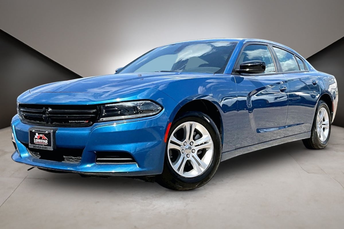 Dodge Charger photo 2