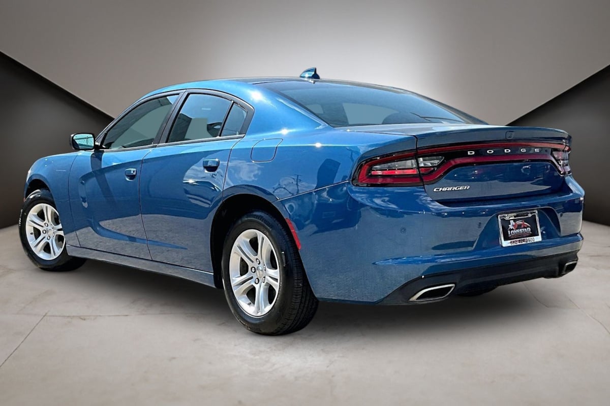 Dodge Charger photo 5