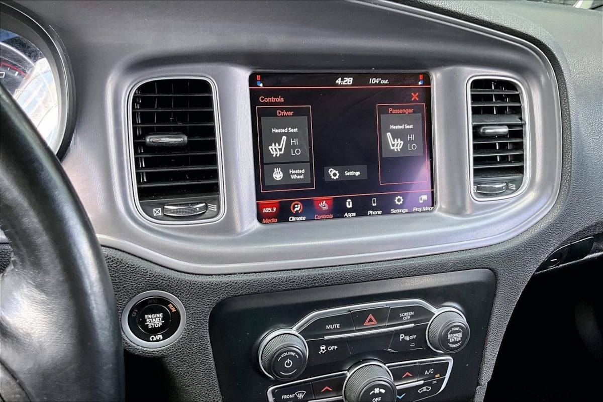 Dodge Charger photo 10