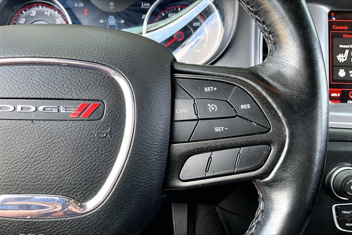 Dodge Charger photo 12