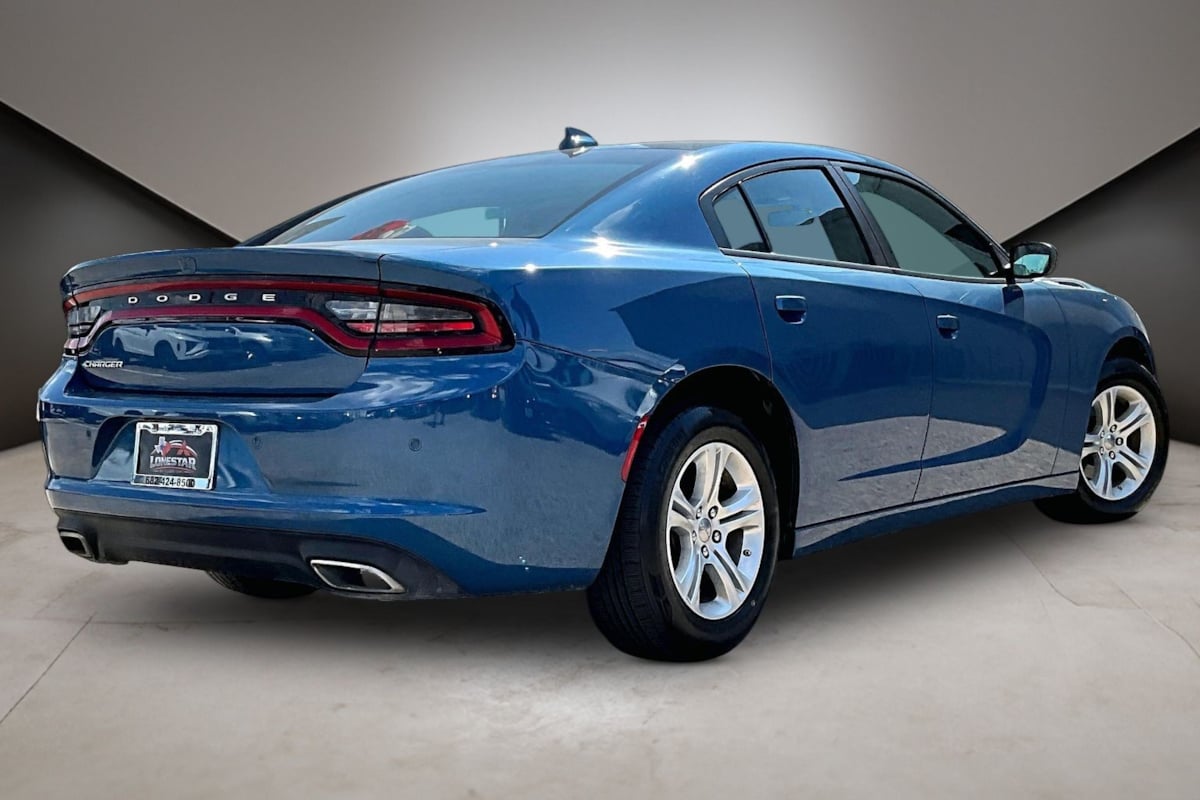 Dodge Charger photo 7