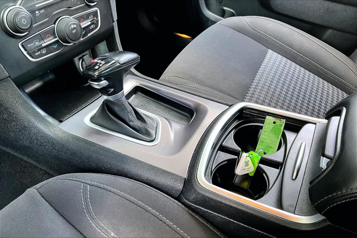 Dodge Charger photo 18