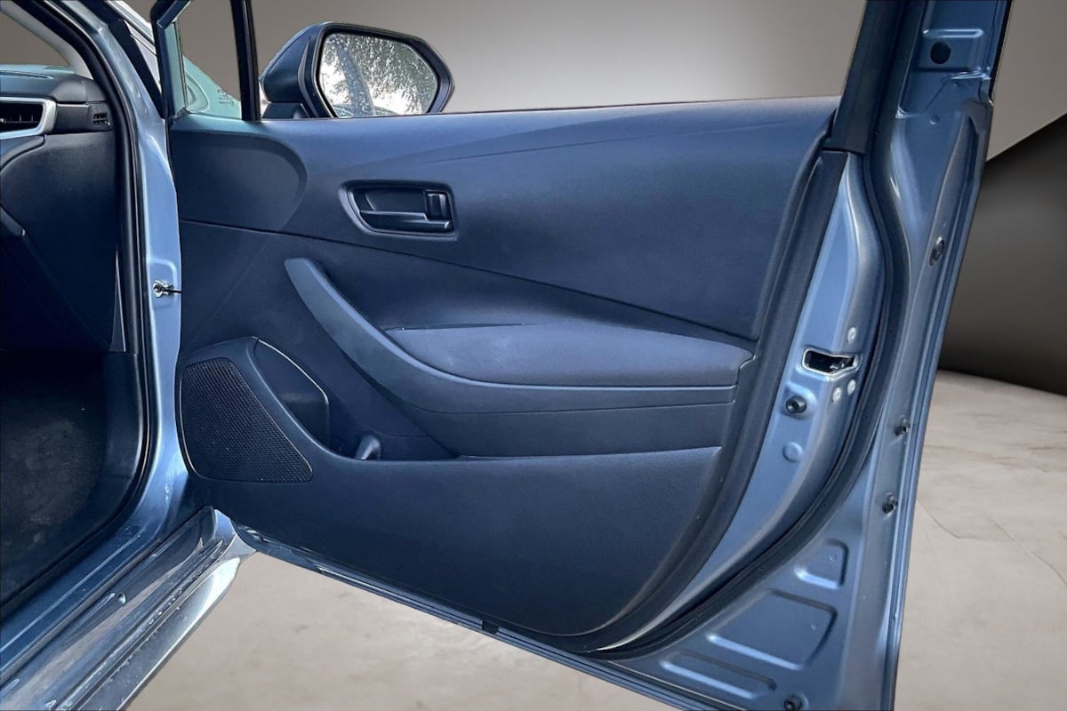 2024 Toyota Corolla LE - Photo 27