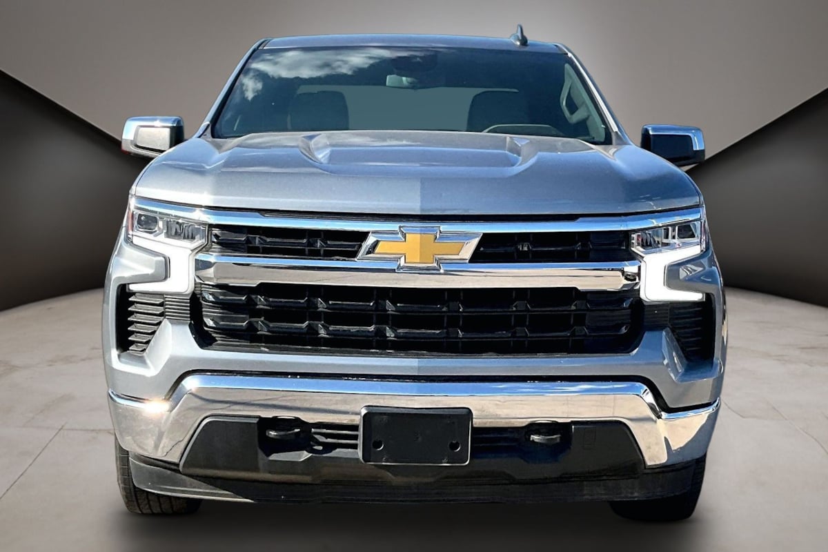 Chevrolet Silverado photo 4