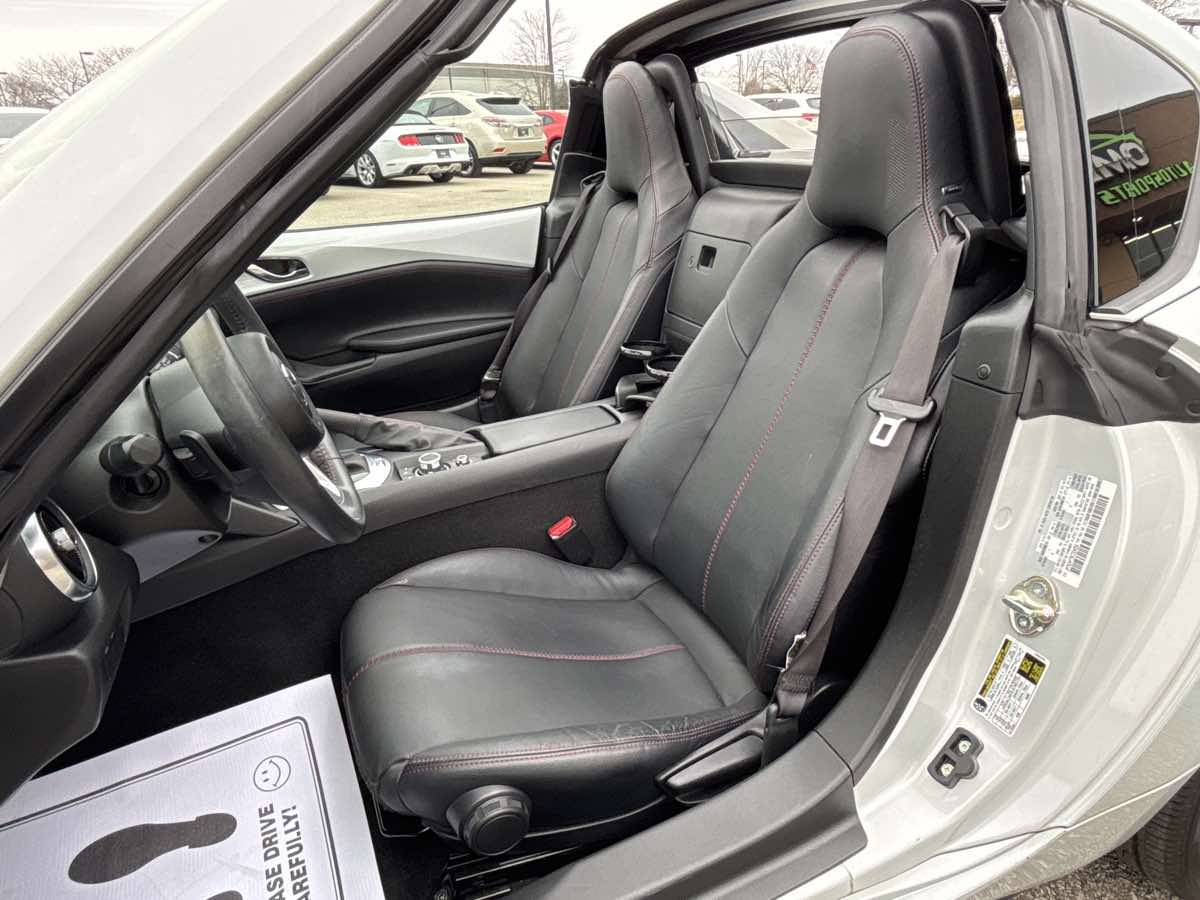 2019 Mazda MX-5 Miata Miata RF Grand Touring photo 10