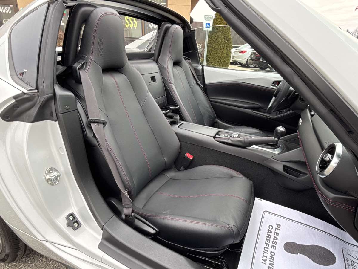 2019 Mazda MX-5 Miata Miata RF Grand Touring photo 11