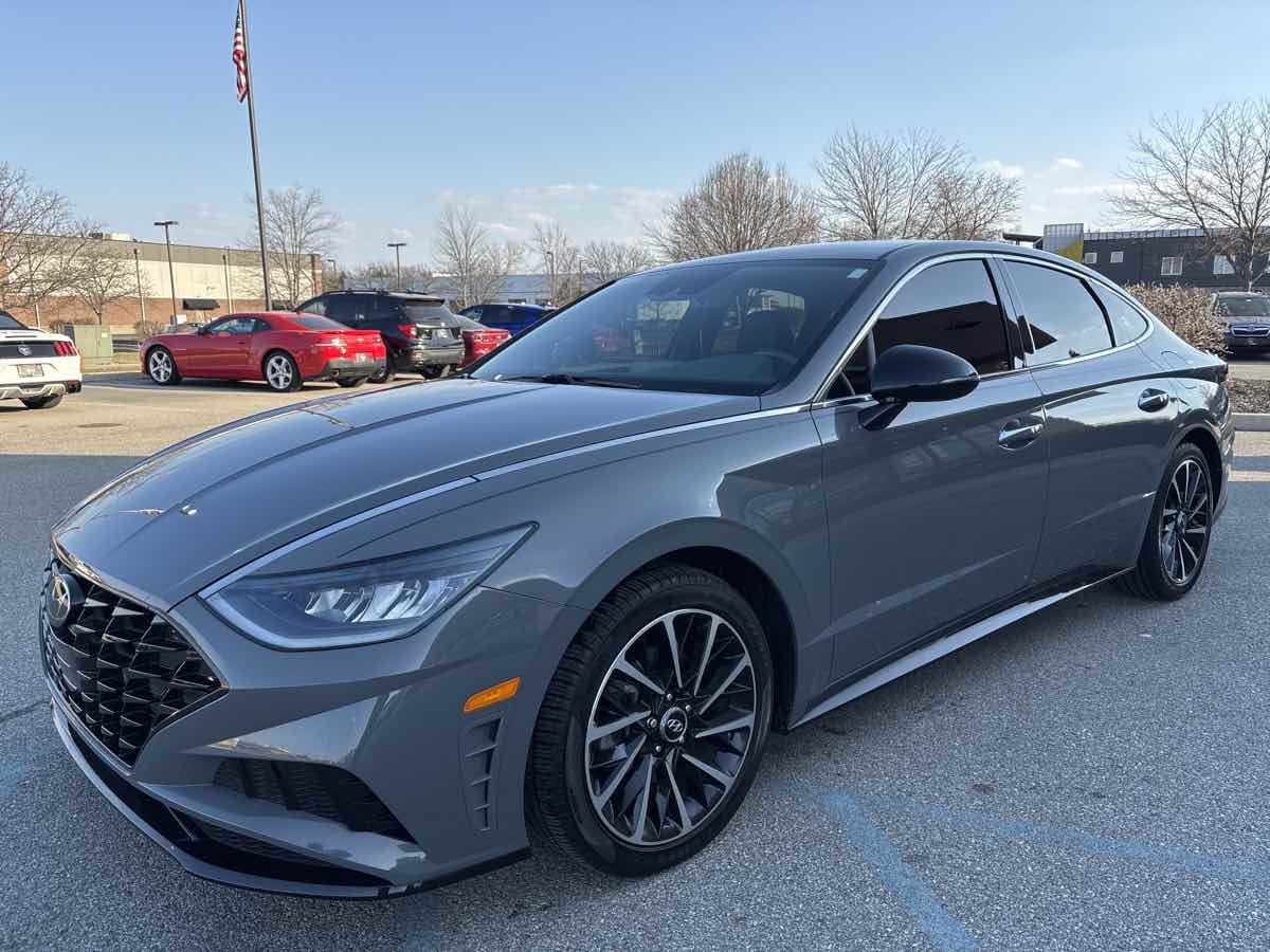 2020 Hyundai Sonata SEL Plus photo 3