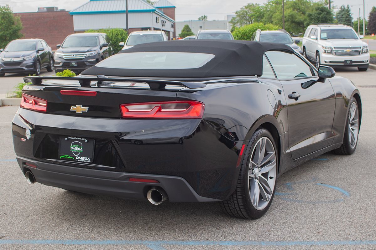 2017 Chevrolet Camaro 1LT photo 8