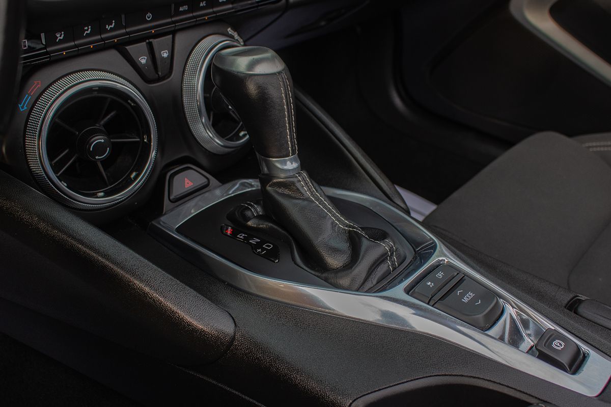 2017 Chevrolet Camaro 1LT photo 20