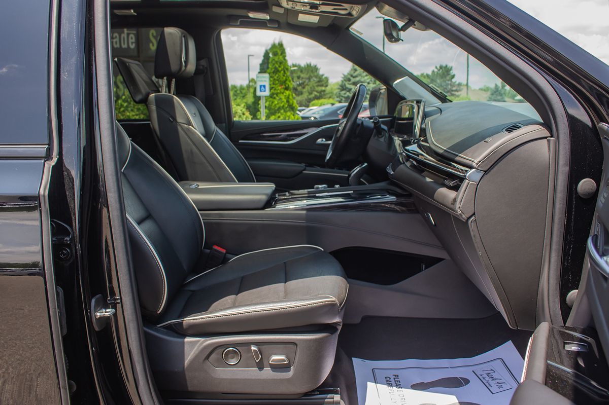 2021 Cadillac Escalade Sport photo 21