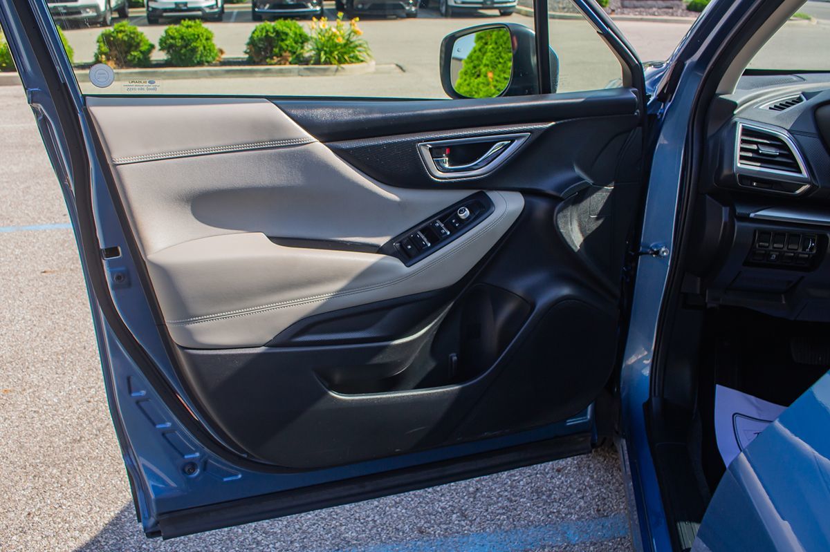 2019 Subaru Forester Premium photo 9
