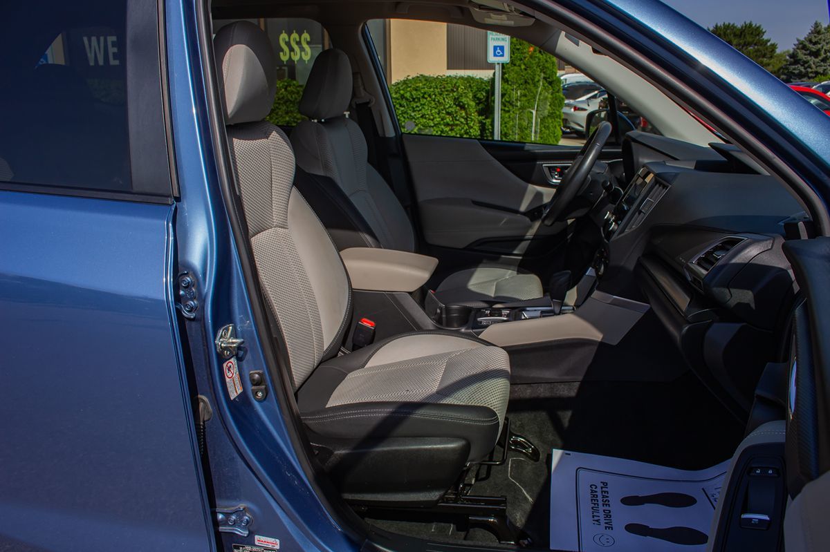 2019 Subaru Forester Premium photo 15