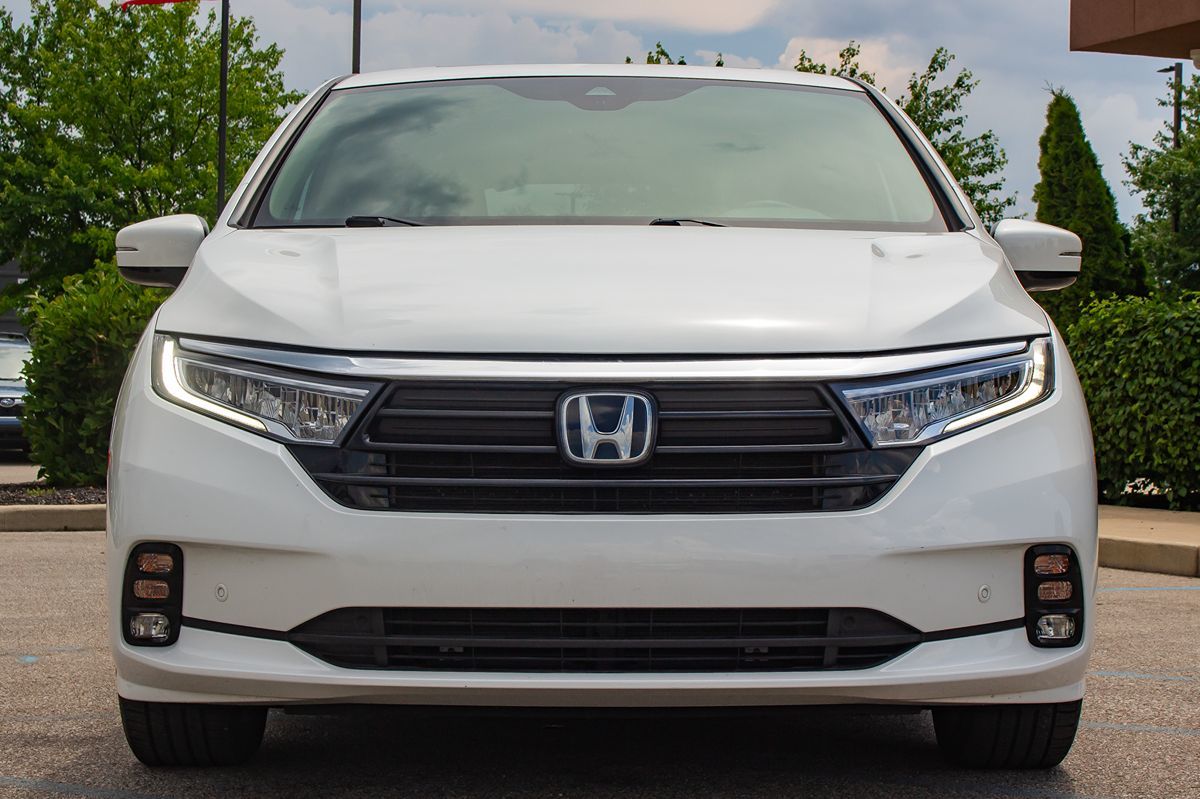 2021 Honda Odyssey Elite photo 2