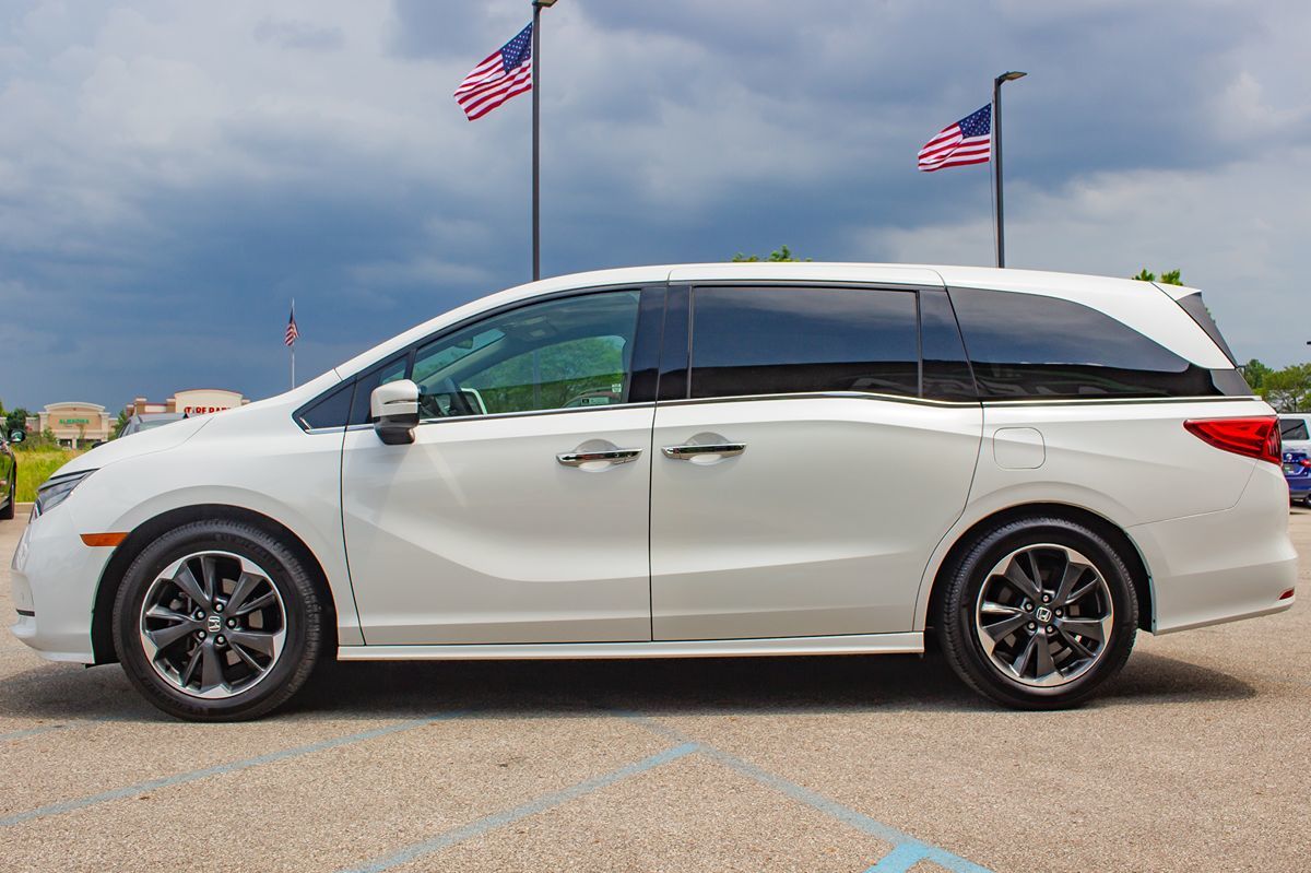 2021 Honda Odyssey Elite photo 4