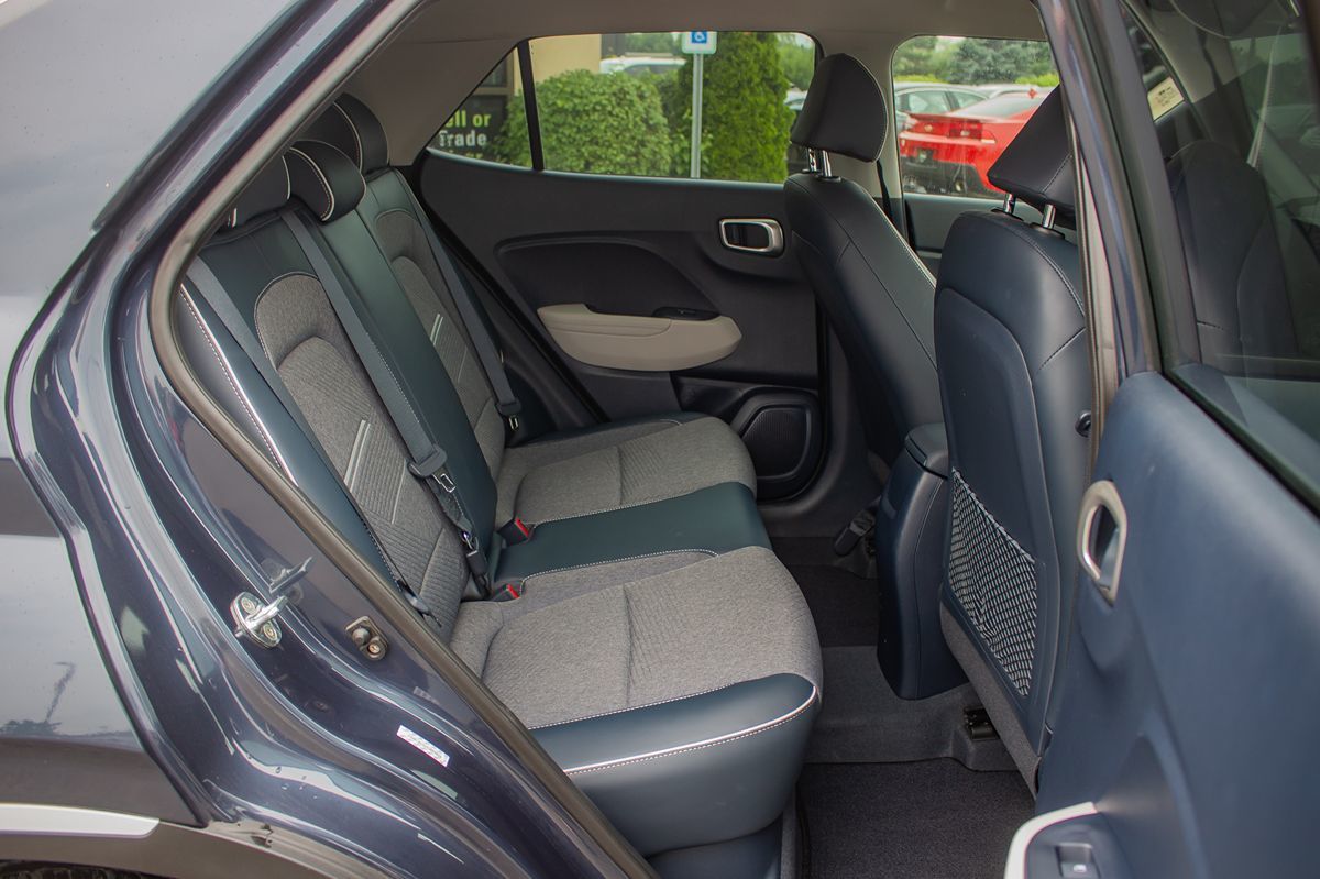 2021 Hyundai Venue SEL Denim photo 14