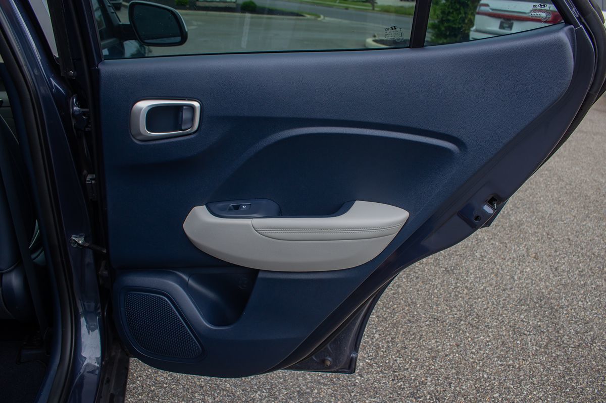 2021 Hyundai Venue SEL Denim photo 15