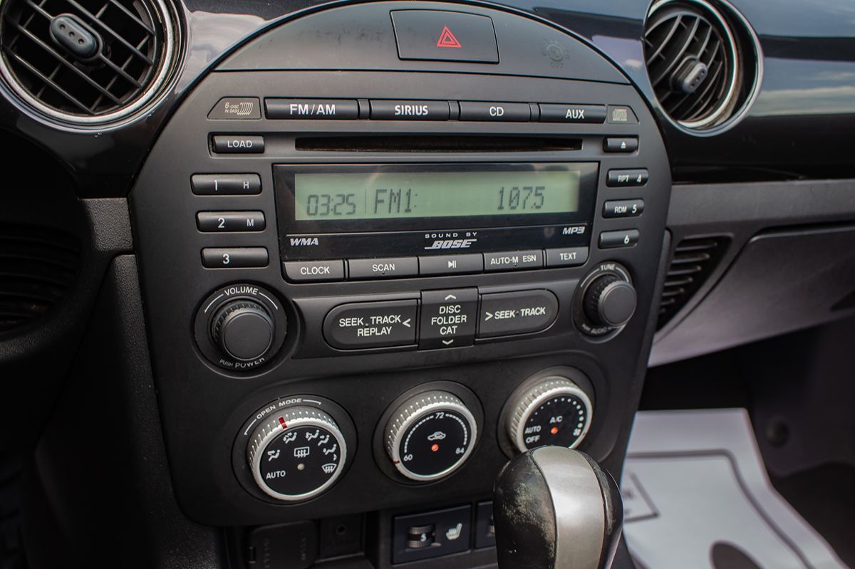 2014 Mazda MX-5 Miata Miata Grand Touring photo 17