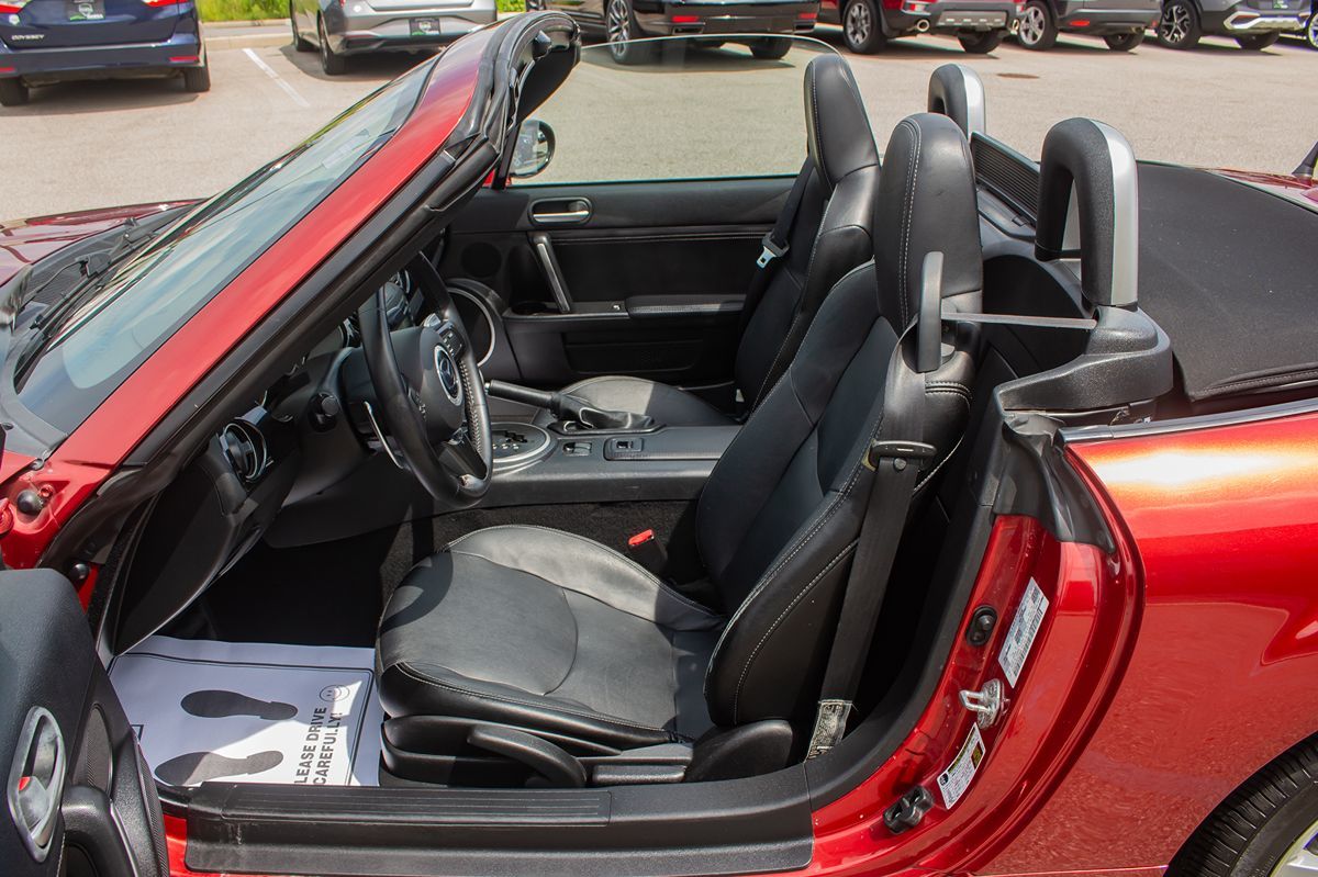 2014 Mazda MX-5 Miata Miata Grand Touring photo 9