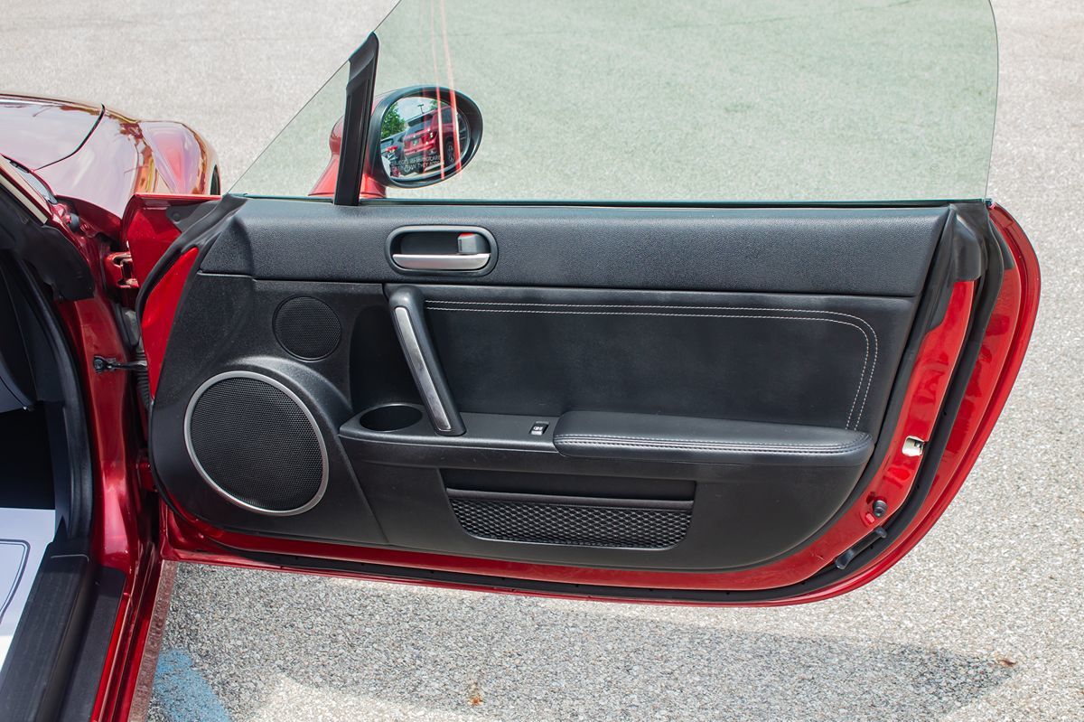 2014 Mazda MX-5 Miata Miata Grand Touring photo 13