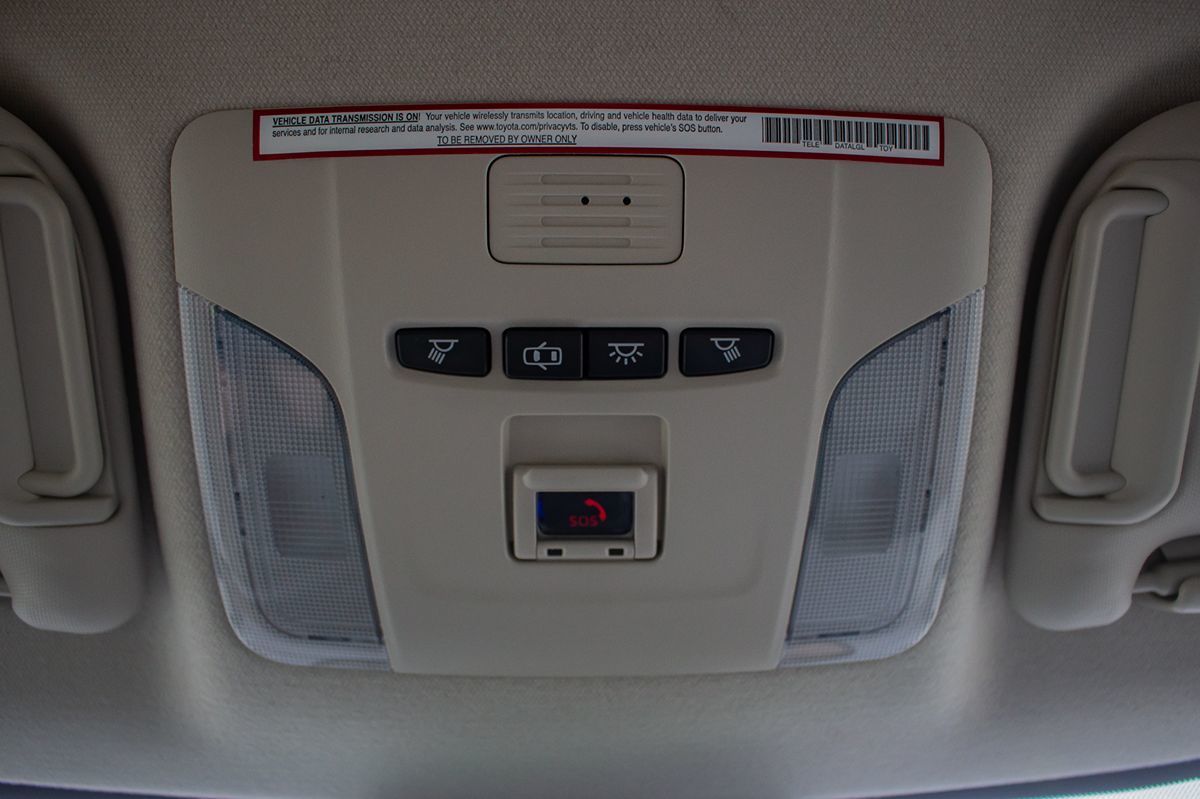 2022 Toyota Corolla LE photo 27