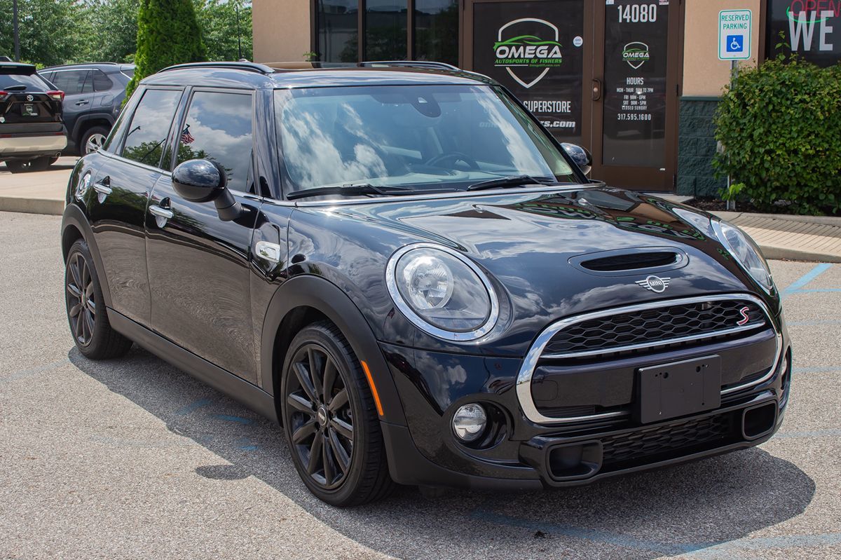 2019 Mini Cooper 4 Door Hardtop Signature photo 3