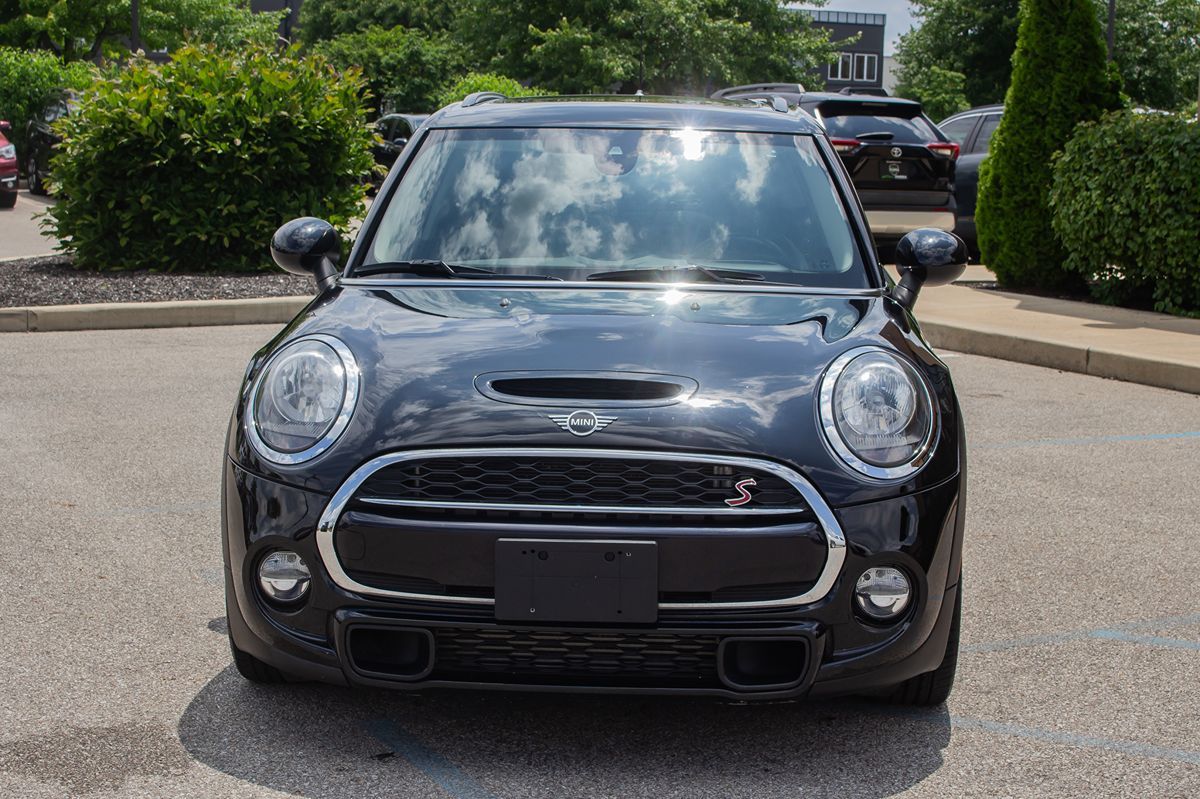 2019 Mini Cooper 4 Door Hardtop Signature photo 2