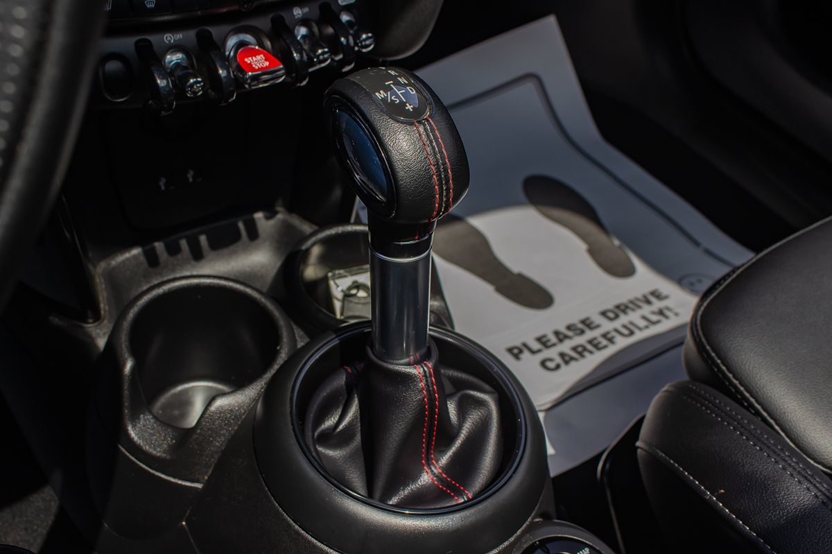 2019 Mini Cooper 4 Door Hardtop Signature photo 29
