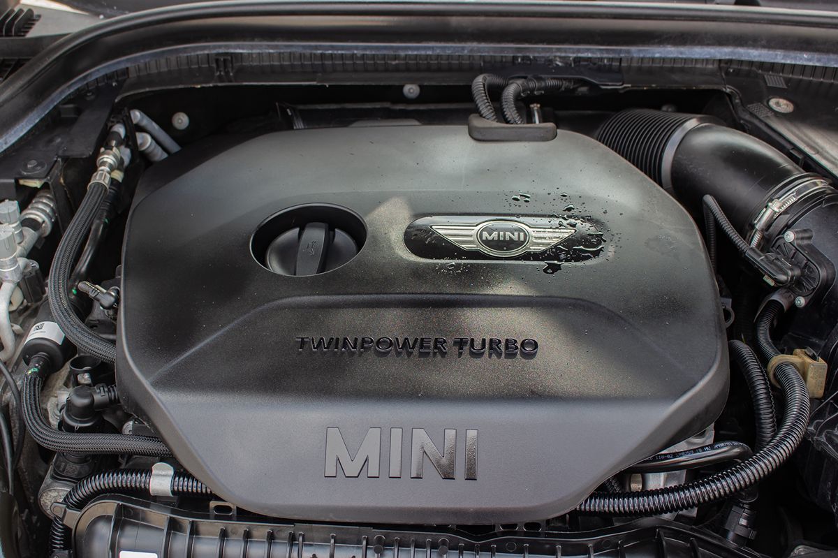 2019 Mini Cooper 4 Door Hardtop Signature photo 33