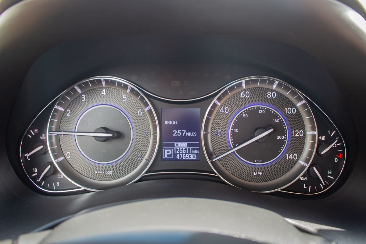 2017 Infiniti QX80 photo 25