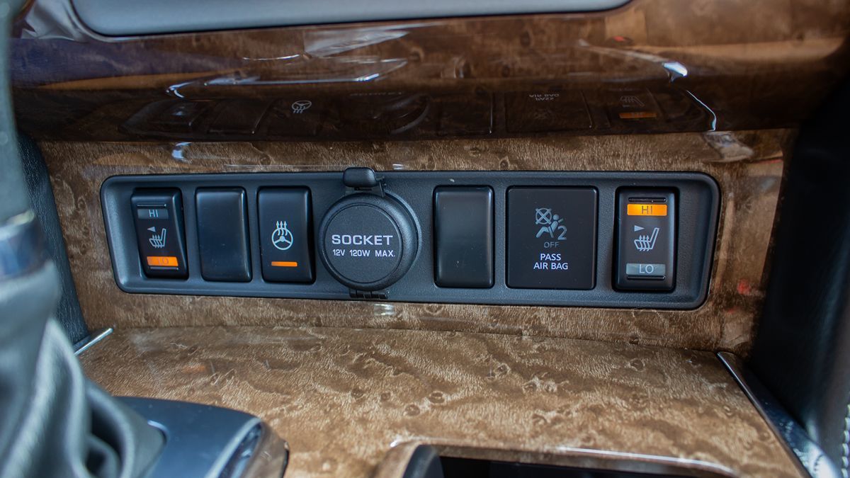 2017 Infiniti QX80 photo 36