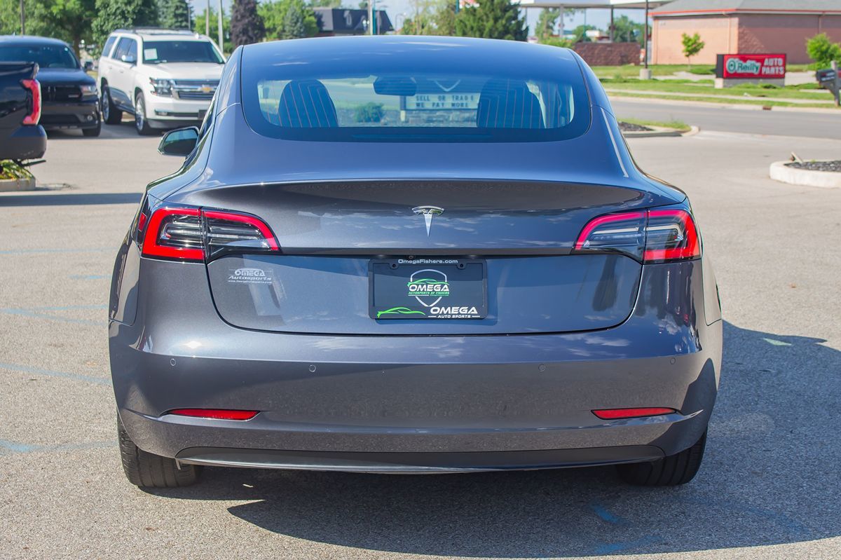 2019 Tesla Model 3 Mid Range photo 6