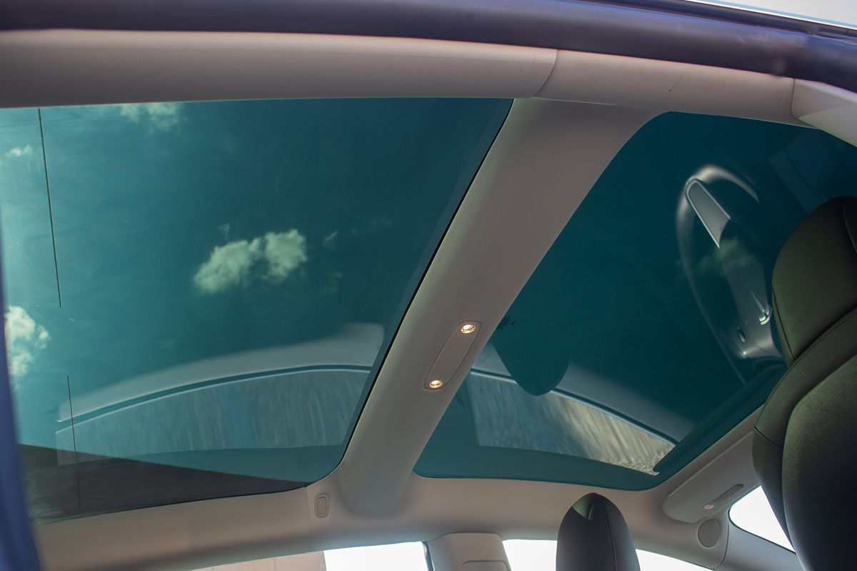 2019 Tesla Model 3 Mid Range photo 16