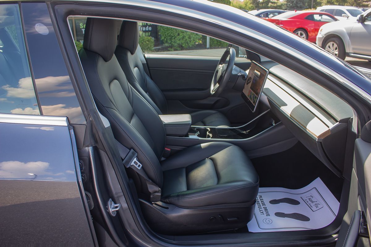 2019 Tesla Model 3 Mid Range photo 14