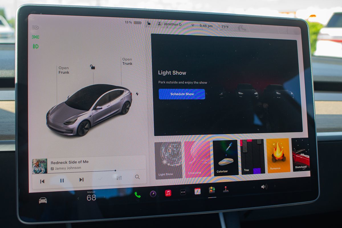 2019 Tesla Model 3 Mid Range photo 22