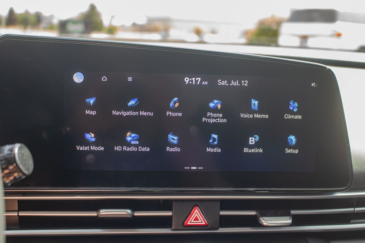 2023 Hyundai Elantra SEL photo 23