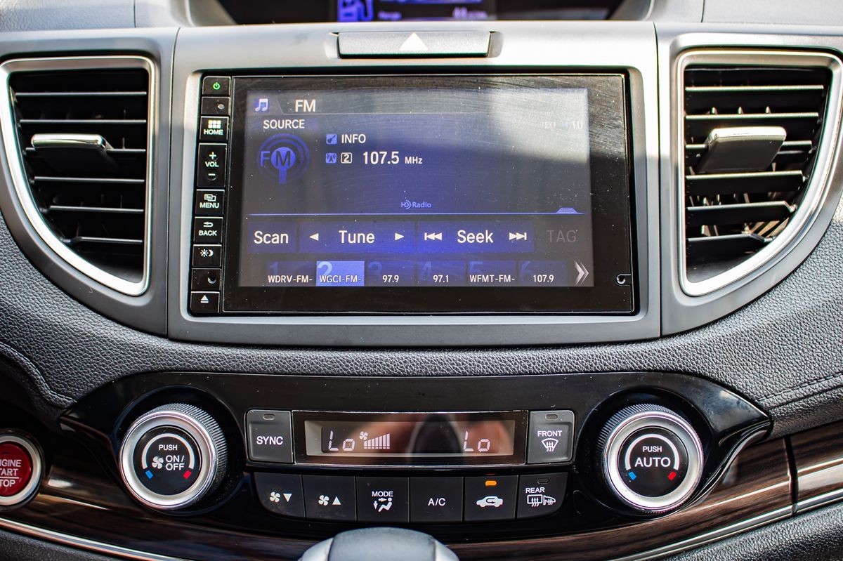 2016 Honda CR-V EX-L photo 24