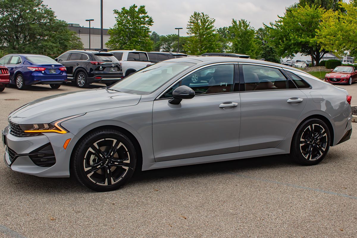 2022 Kia K5 GT-Line photo 4