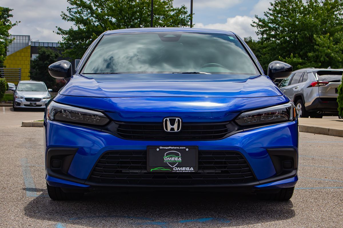 2023 Honda Civic Sport photo 2