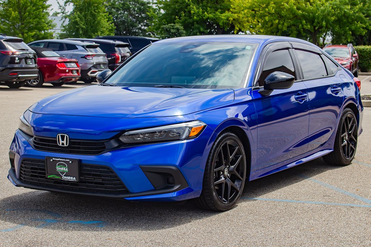 2023 Honda Civic Sport photo 3
