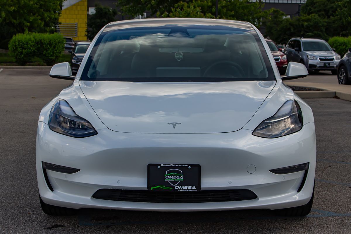 2021 Tesla Model 3 Standard Range Plus photo 2