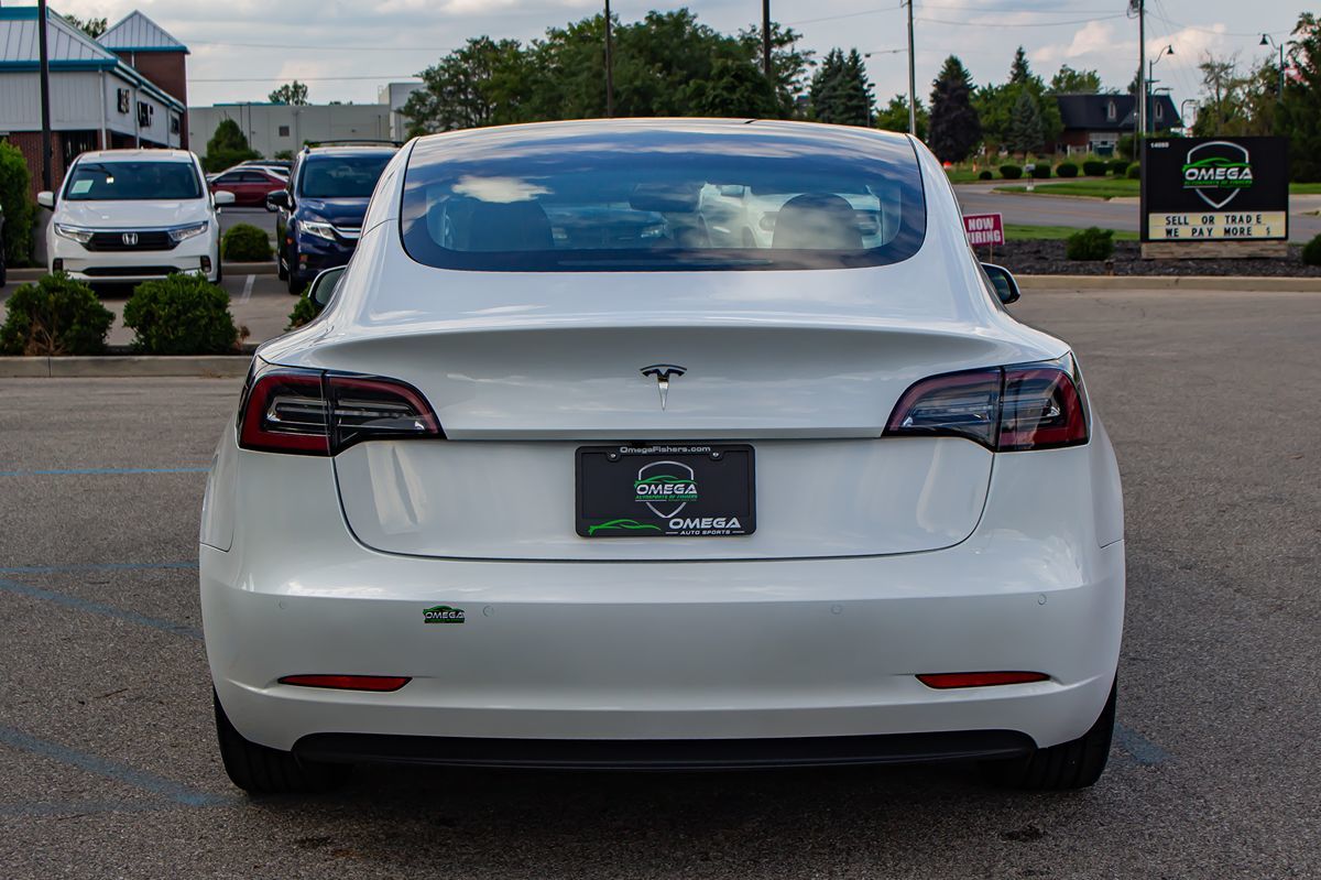 2021 Tesla Model 3 Standard Range Plus photo 8