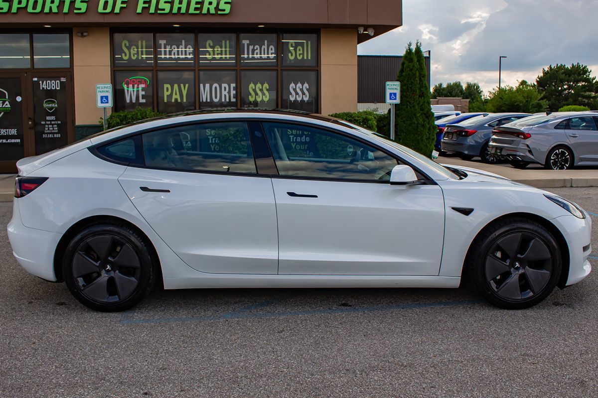 2021 Tesla Model 3 Standard Range Plus photo 11