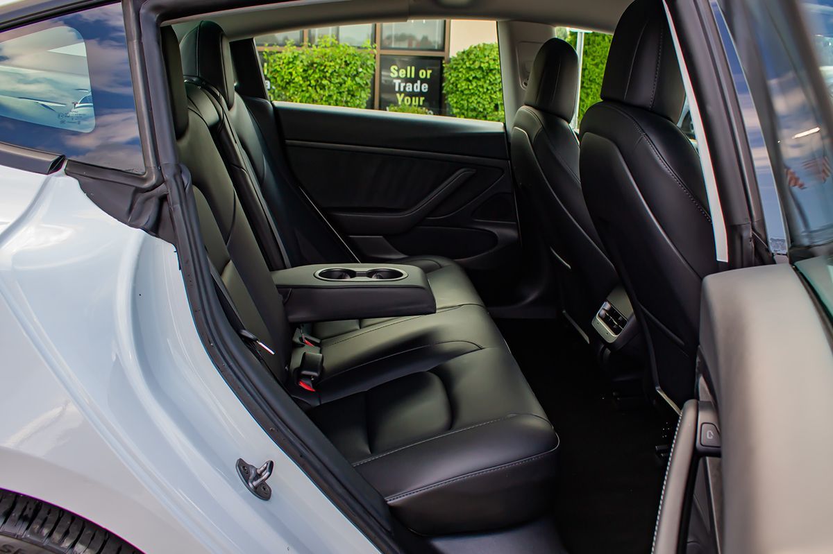 2021 Tesla Model 3 Standard Range Plus photo 21