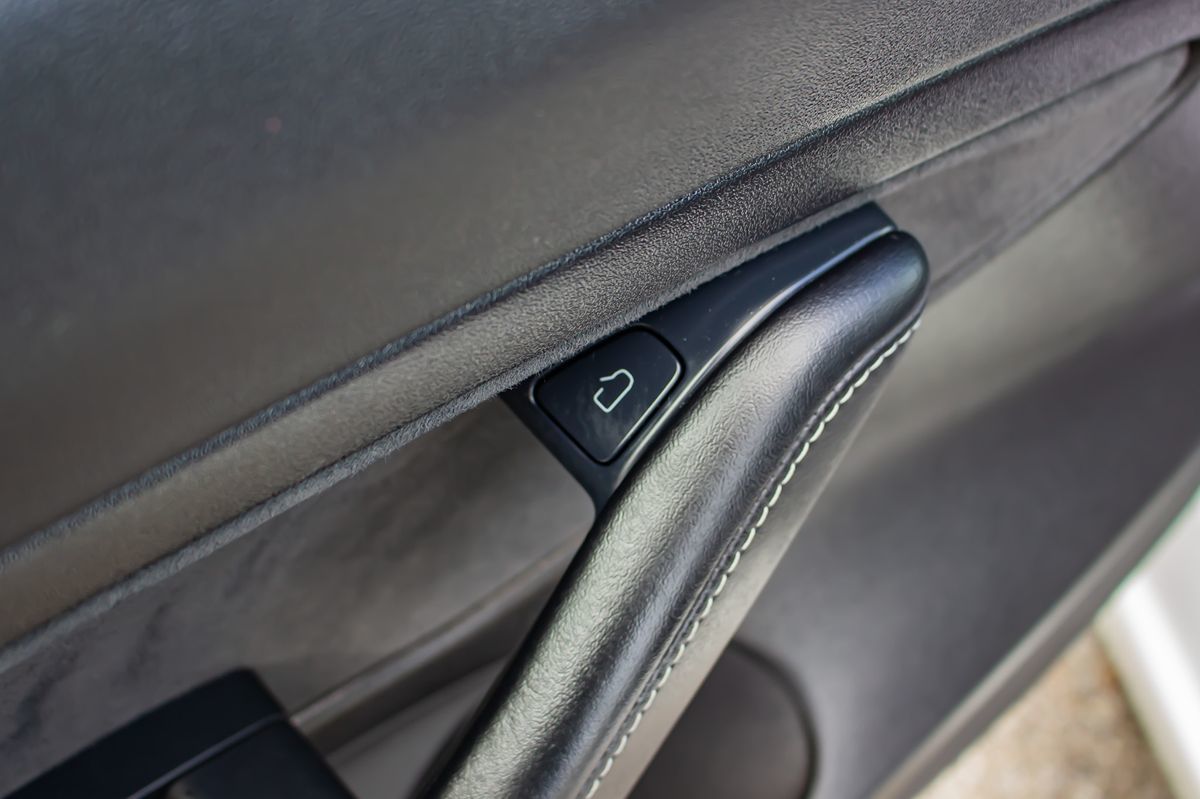 2021 Tesla Model 3 Standard Range Plus photo 16