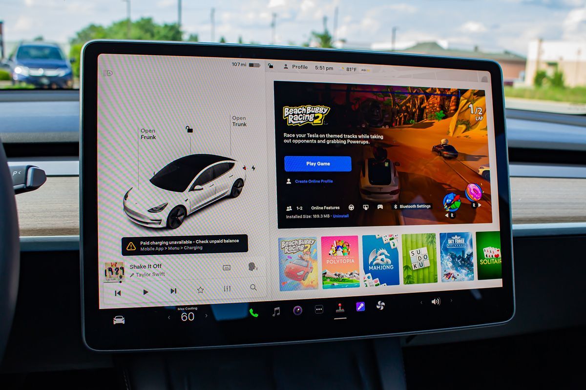 2021 Tesla Model 3 Standard Range Plus photo 33