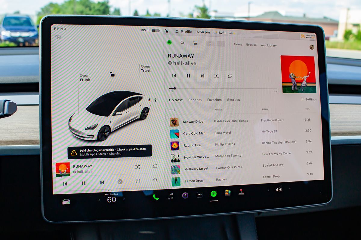 2021 Tesla Model 3 Standard Range Plus photo 34