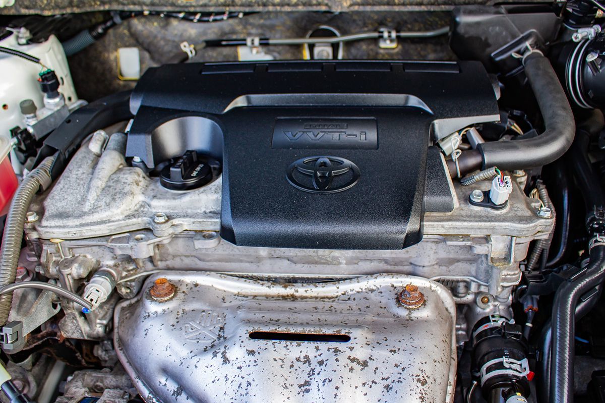 2014 Toyota RAV4 LE photo 25