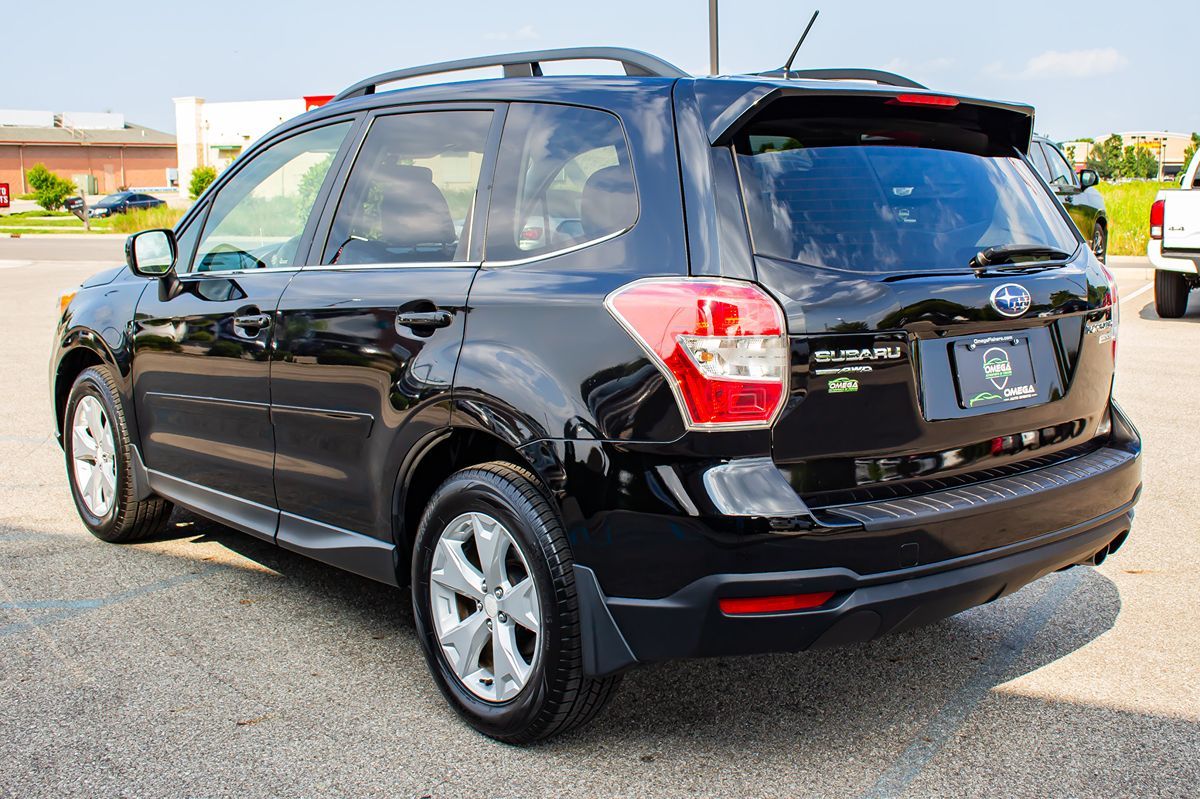 2015 Subaru Forester 2.5i Limited photo 2