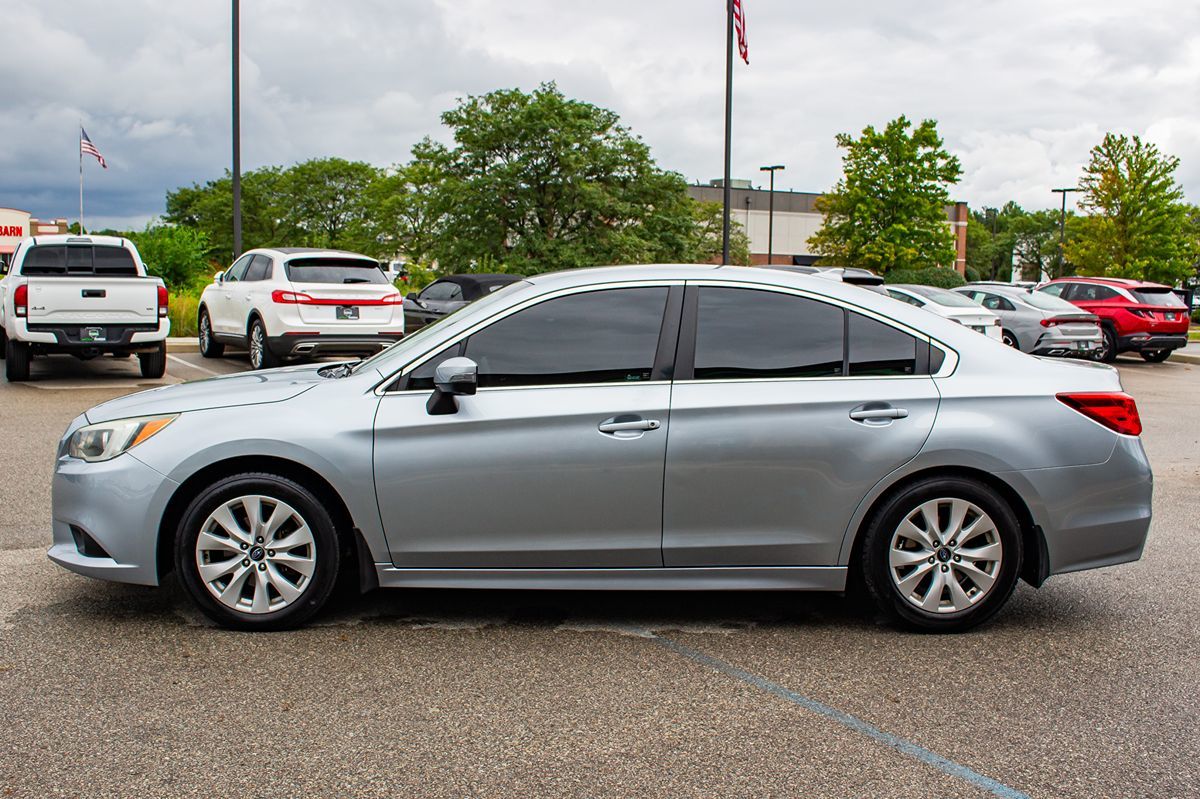 2016 Subaru Legacy 2.5i Premium photo 4